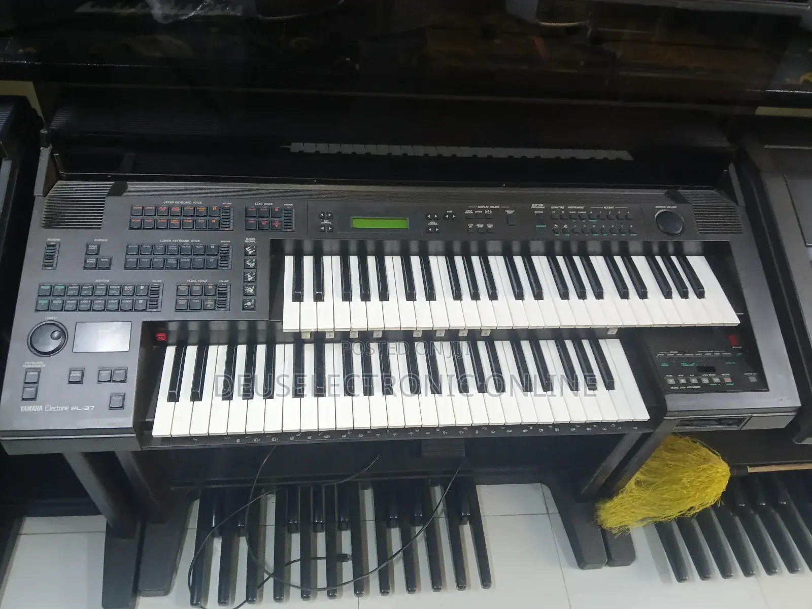 Electric Piano Yamaha Electone El_37