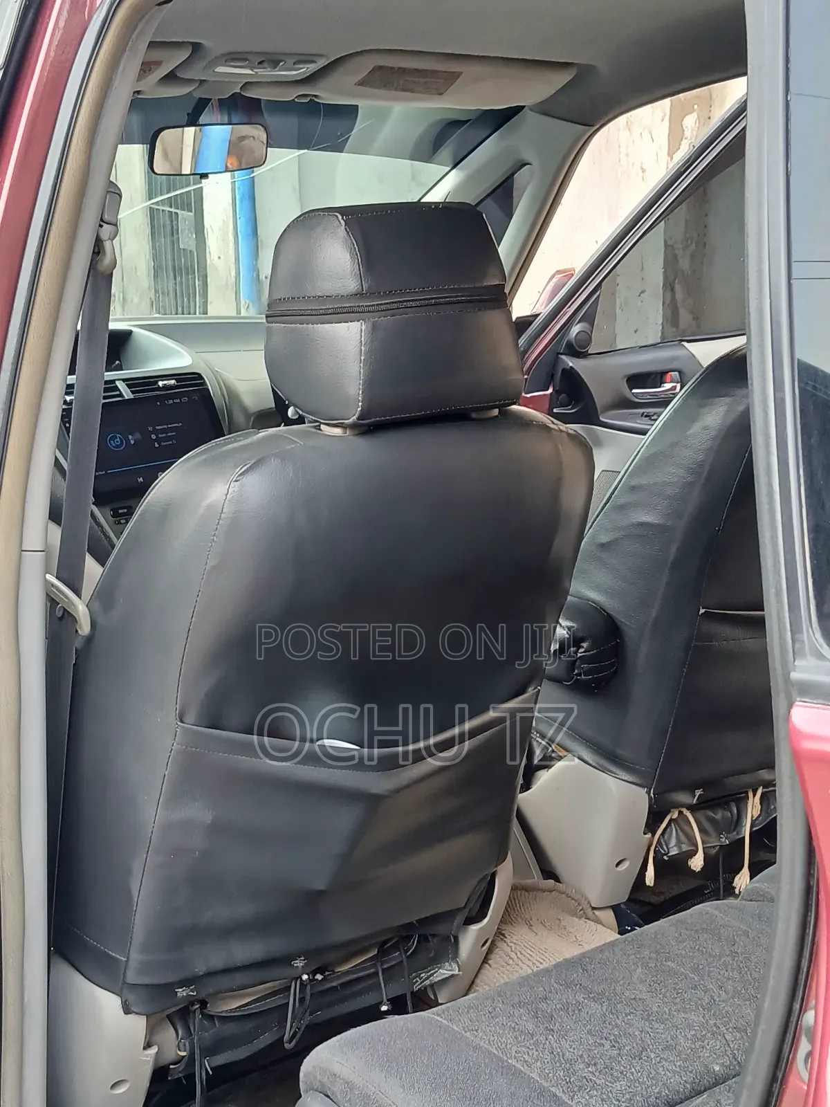 Toyota Opa 2000 Red