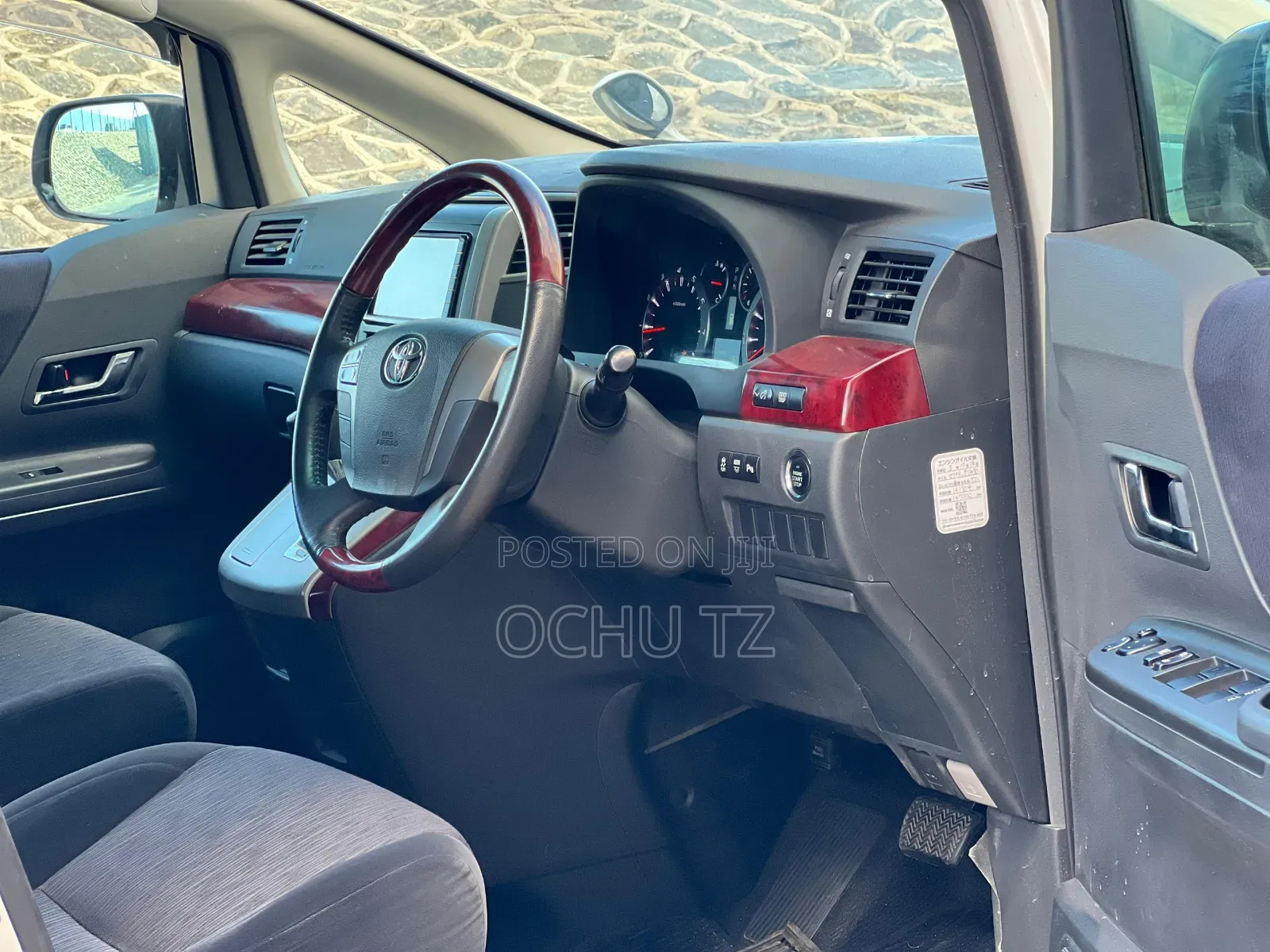 Toyota Alphard 2009 White