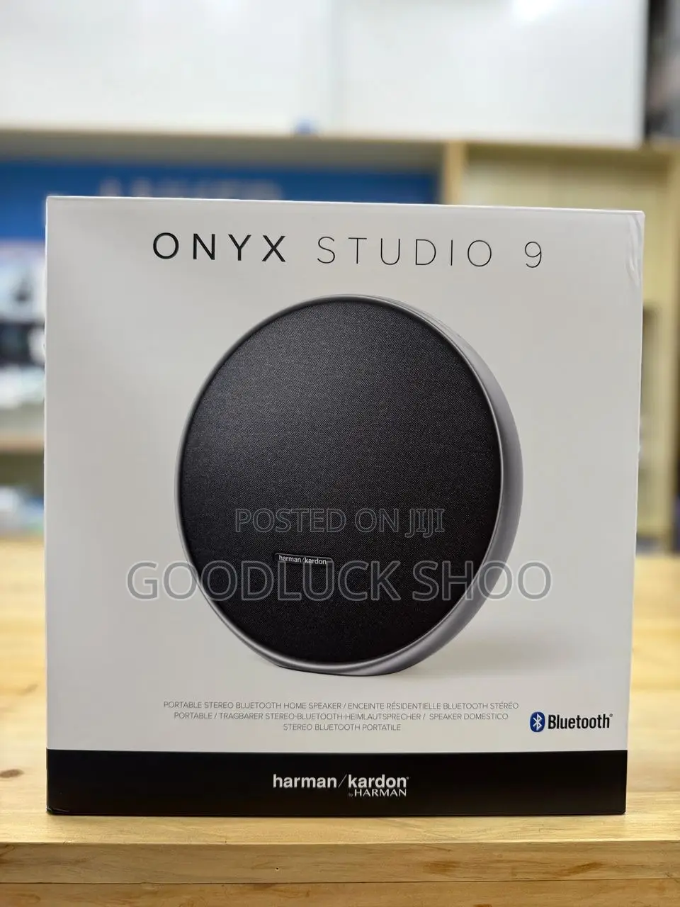 Onyx Studio 9