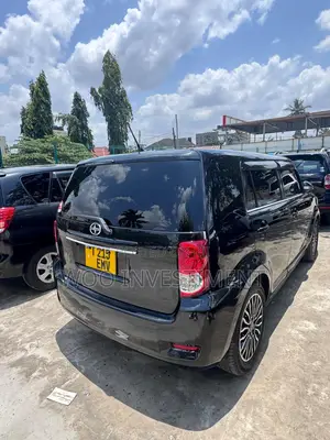 Toyota Corolla Rumion 2010 Black