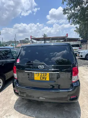 Toyota Corolla Rumion 2010 Black