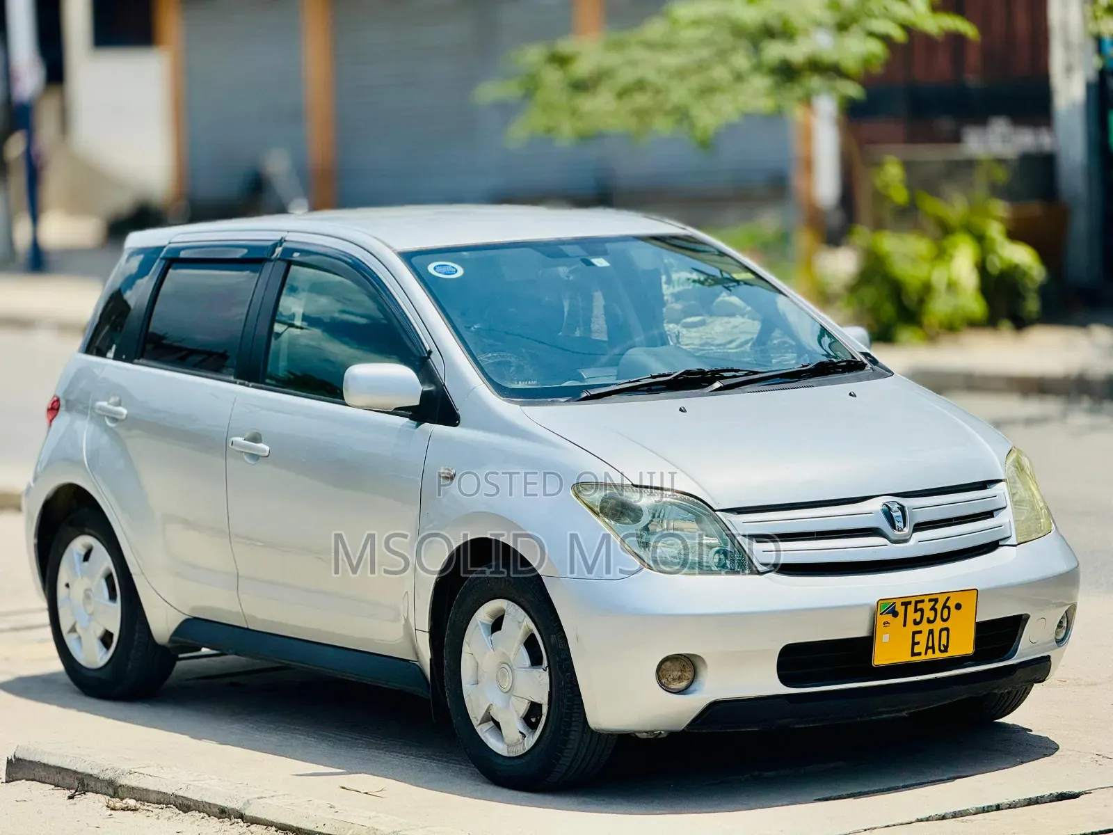 Toyota IST 2003 Silver