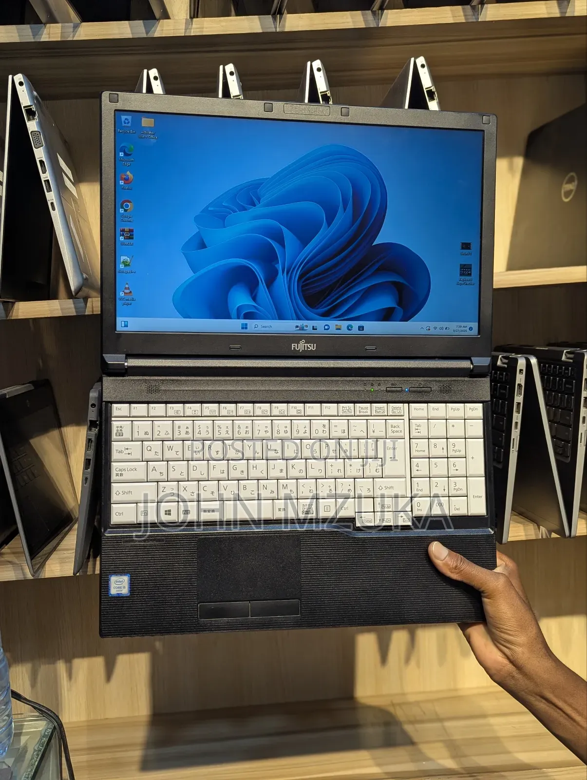 Laptop Fujitsu Lifebook A557 8GB Intel Core I5 HDD+SSD 256GB