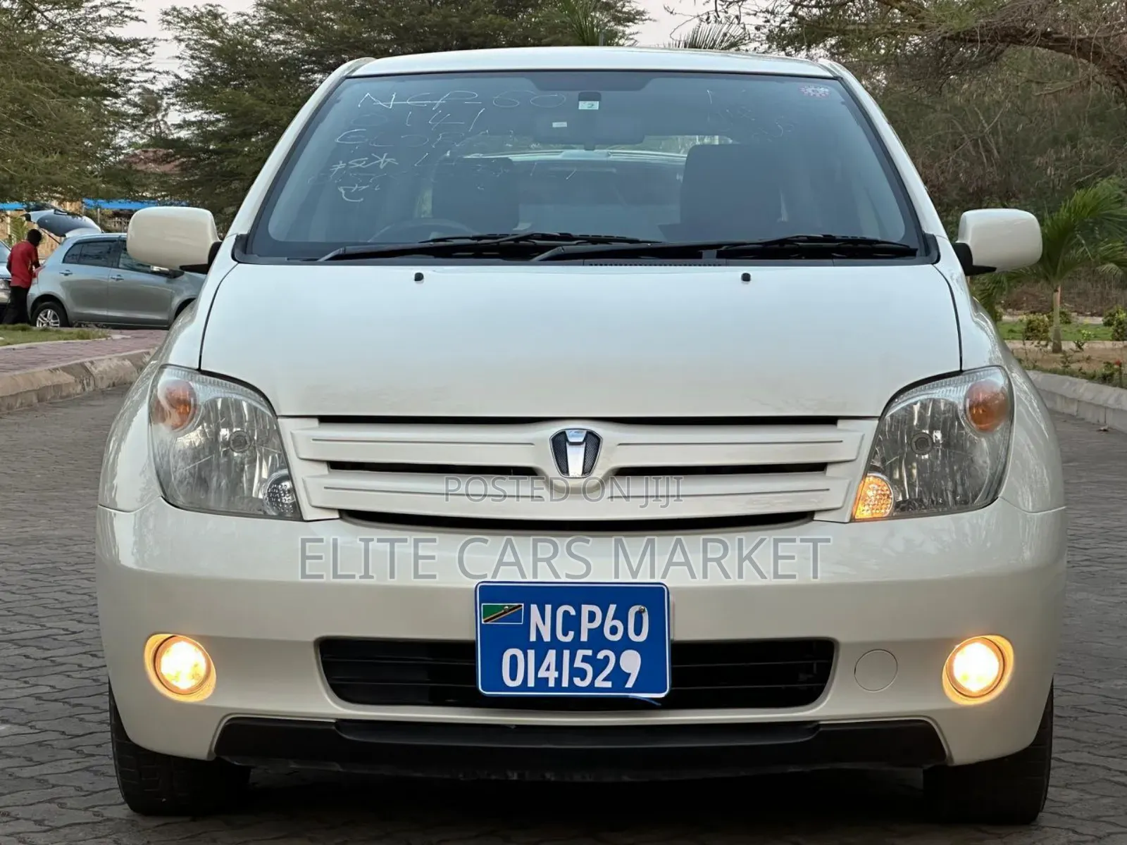 Toyota IST 2004 White