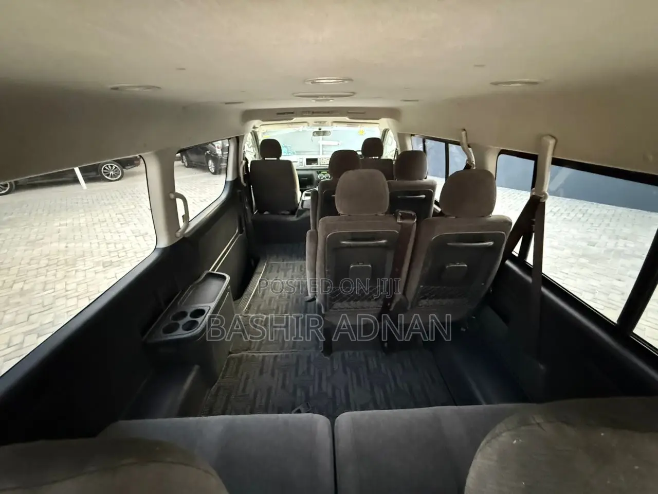 Toyota HiAce 2013 Black
