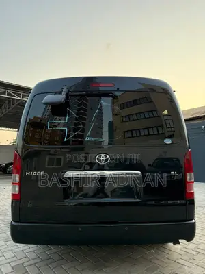 Toyota HiAce 2013 Black
