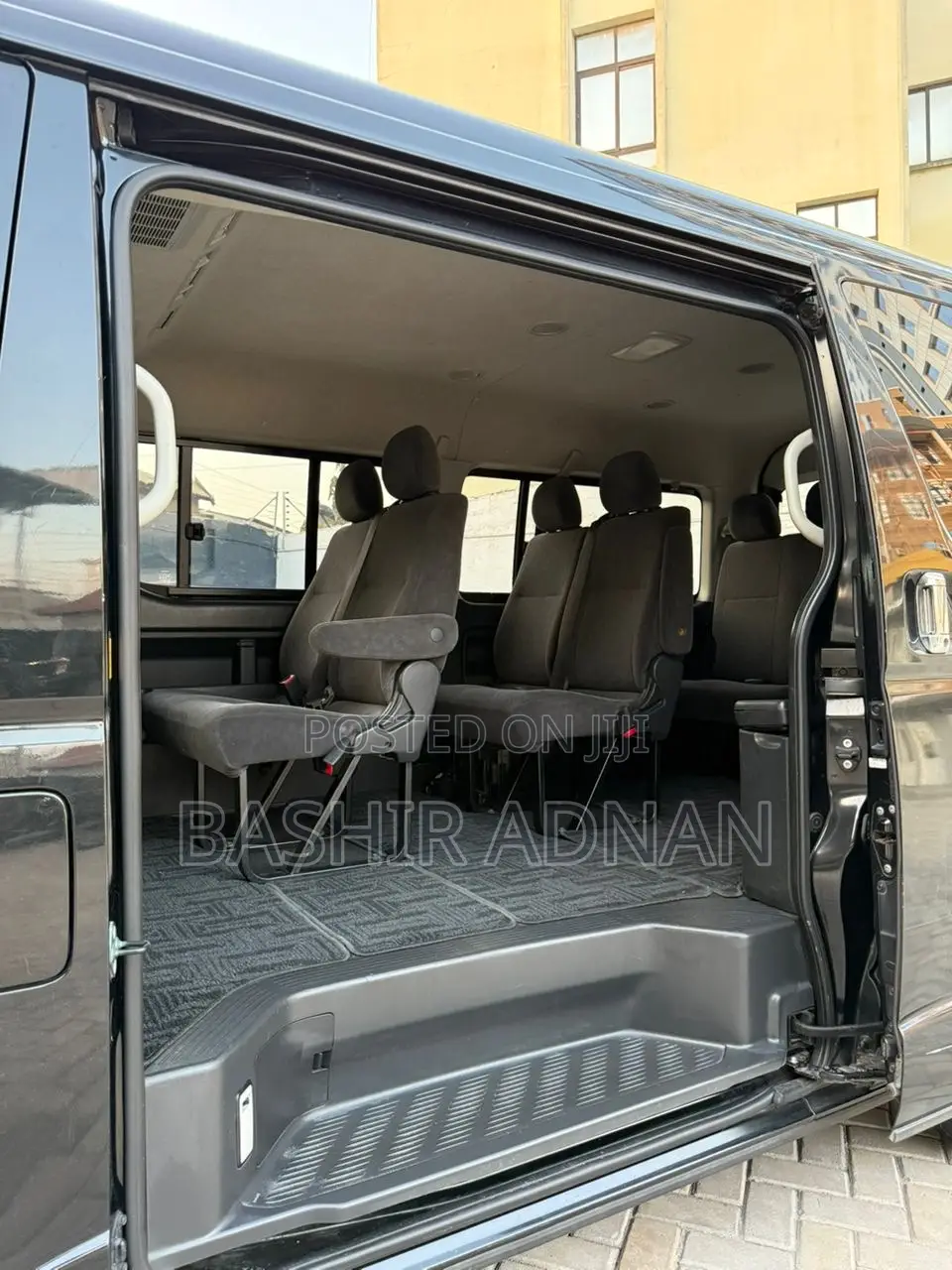 Toyota HiAce 2013 Black