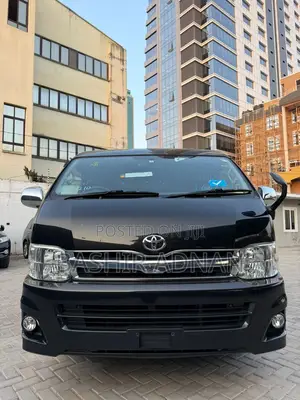 Toyota HiAce 2013 Black