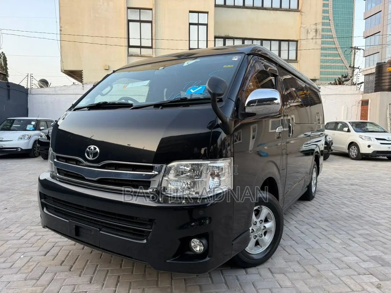 Toyota HiAce 2013 Black