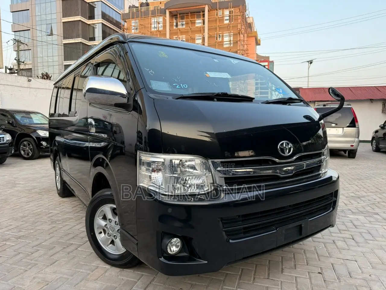 Toyota HiAce 2013 Black