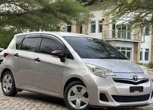 Toyota Ractis 2011 Pink