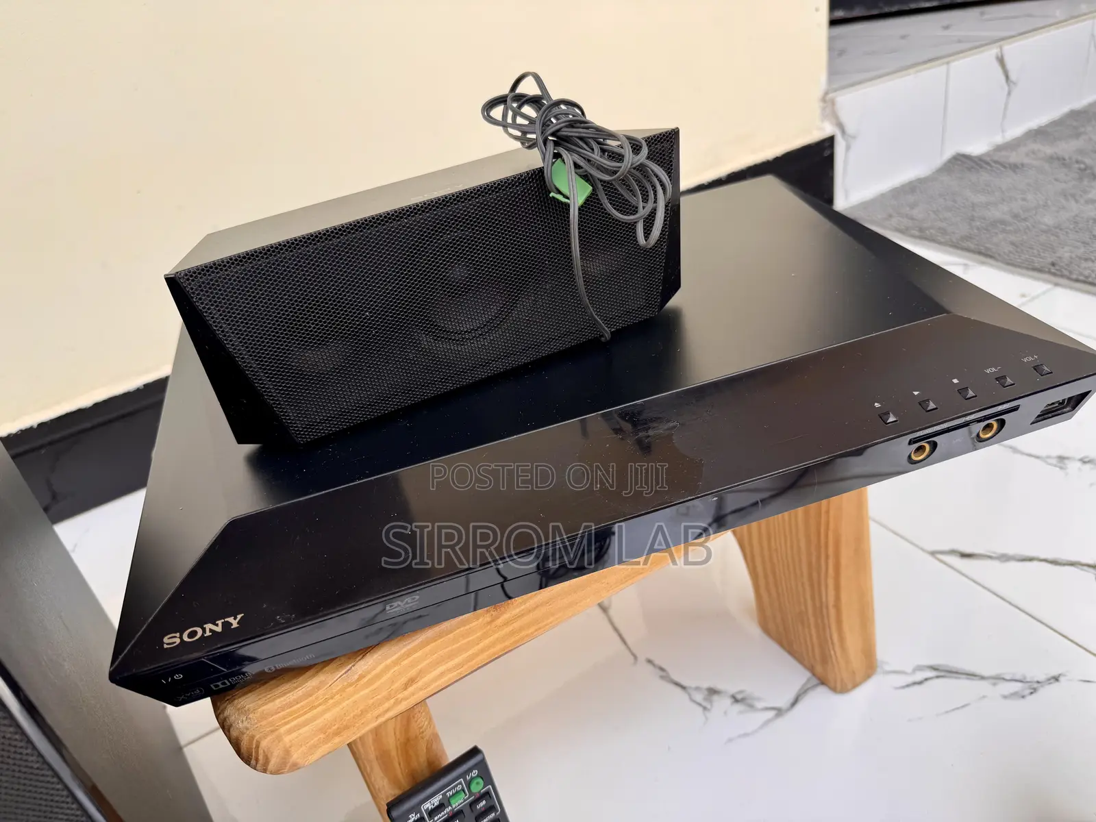 Sony Dav-Dz350 Real 5.1ch Dolby Digital DVD Home Theatre System