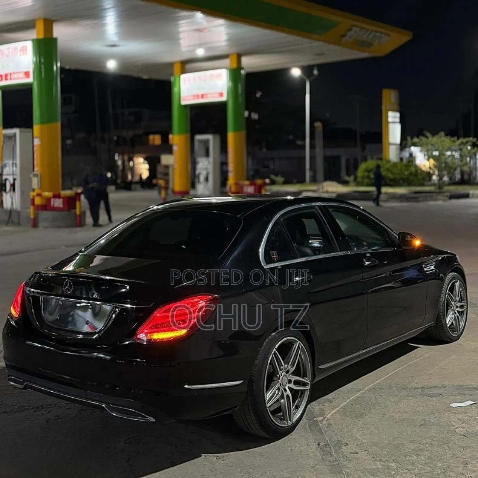 Mercedes-Benz C200 2014 Black