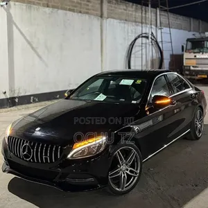 Mercedes-Benz C200 2014 Black