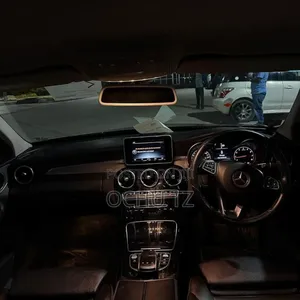 Mercedes-Benz C200 2014 Black