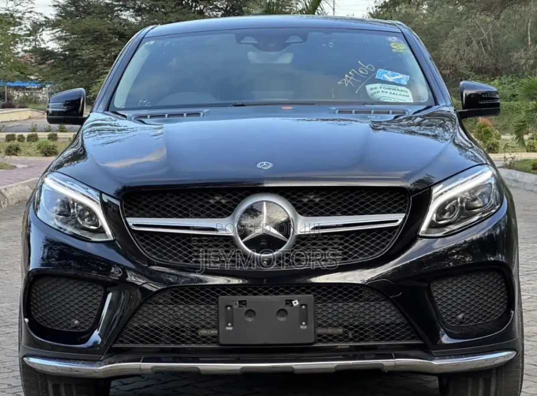 Mercedes-Benz C-Class 2014 Black