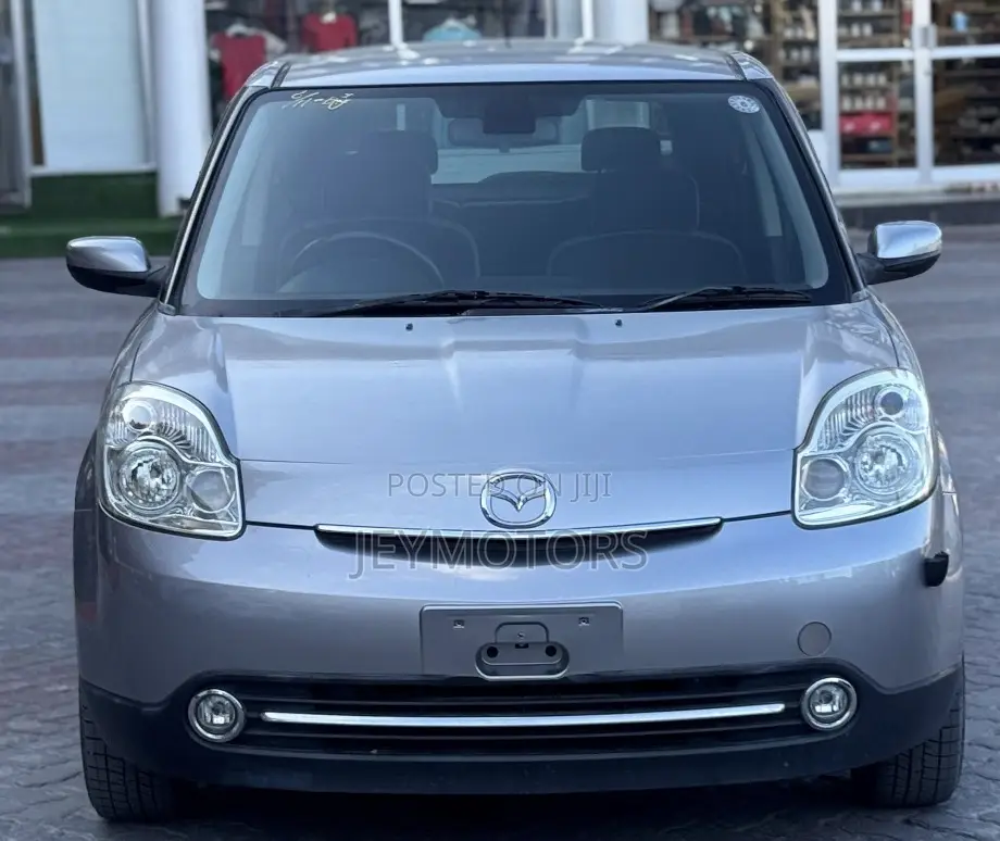 Mazda Verisa 2010 Gray