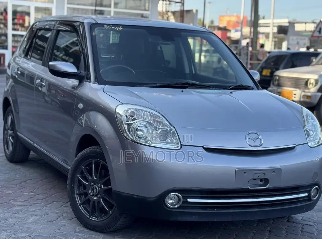 Mazda Verisa 2010 Gray