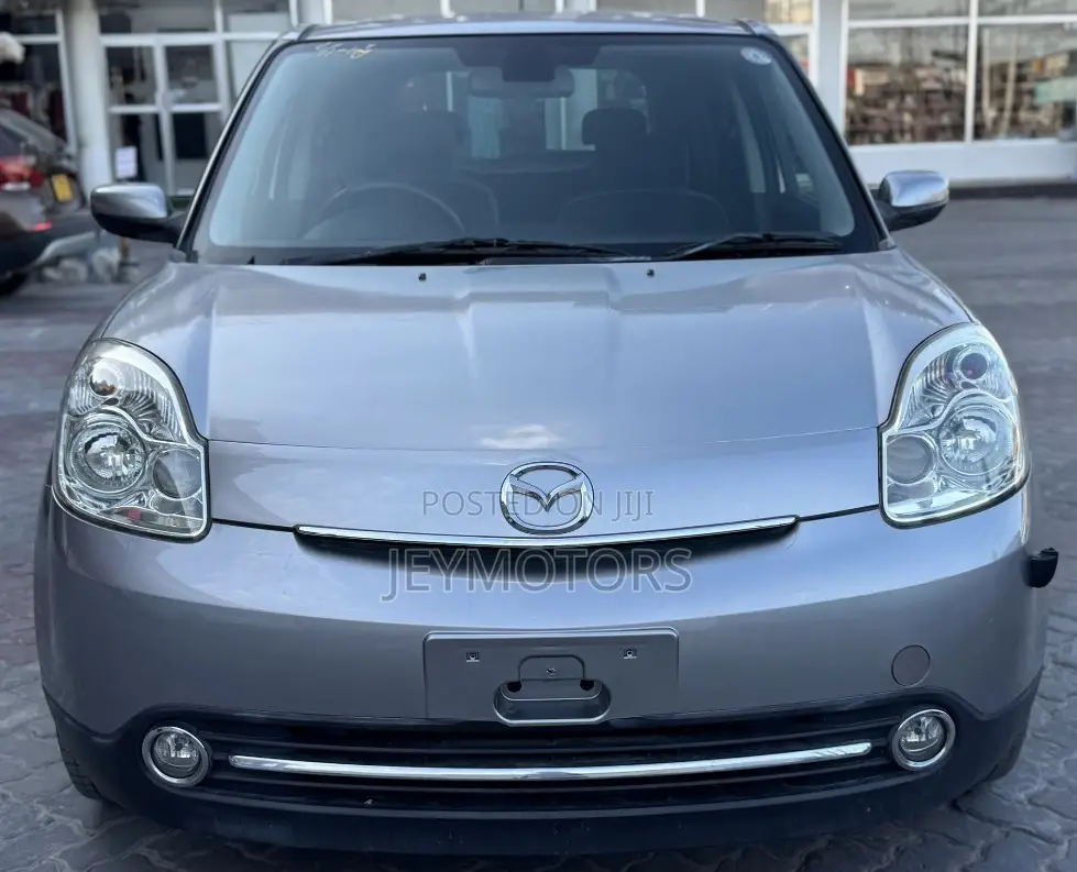 Mazda Verisa 2010 Gray
