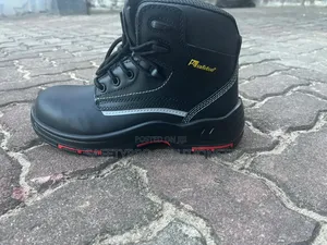 Safetoe Heavy Duty Safety Shoes