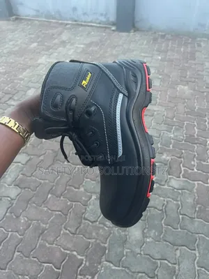 Safetoe Heavy Duty Safety Shoes