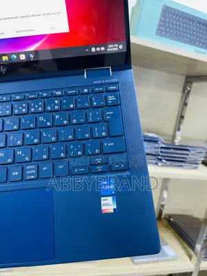 New Laptop HP Dragonfly G2 8GB Intel Core I5 SSD 512GB