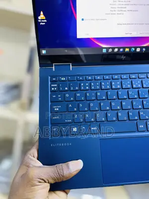 New Laptop HP Dragonfly G2 8GB Intel Core I5 SSD 512GB