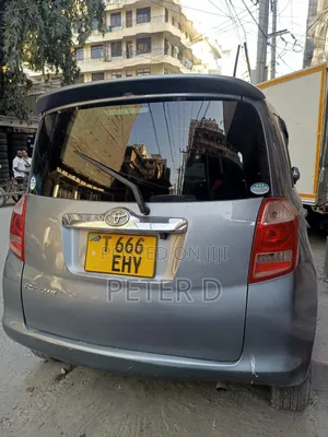 Toyota Ractis 2017 Gray