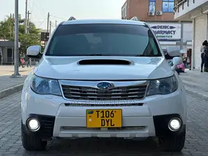Subaru Forester 2009 White