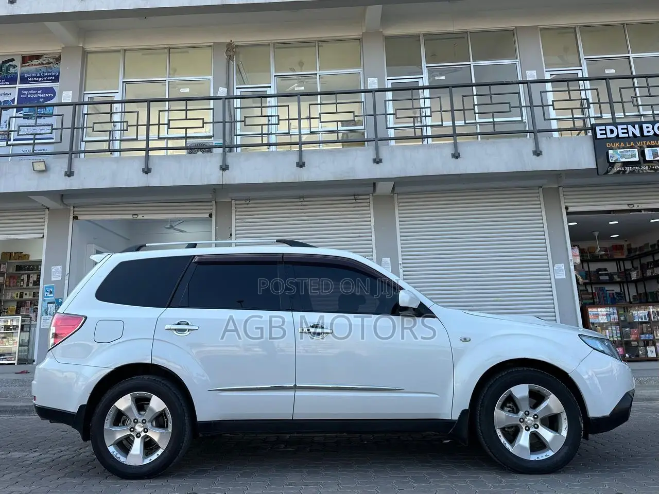 Subaru Forester 2009 White