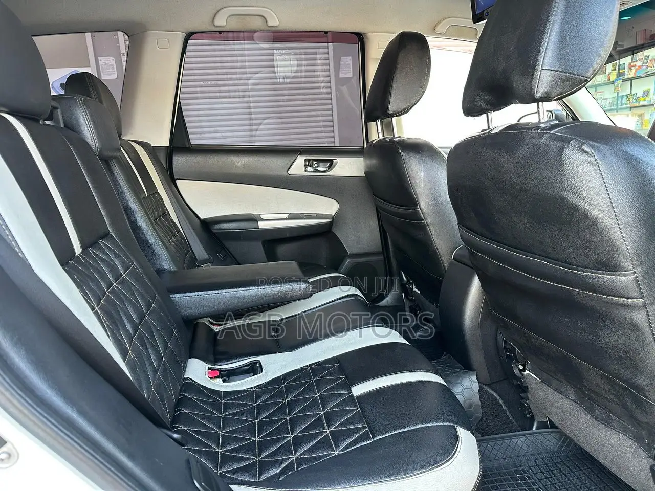 Toyota Land Cruiser 2010 Black