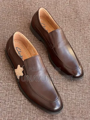 Moca Dark Brown Leather
