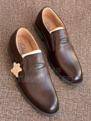 Moca Dark Brown Leather