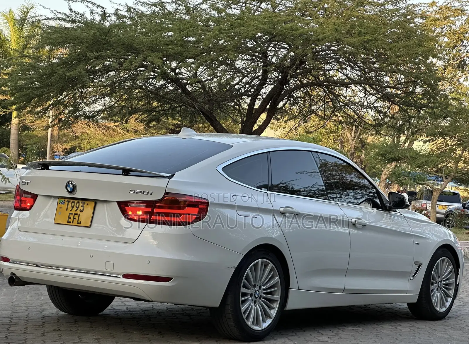 BMW 3 Series 2013 White