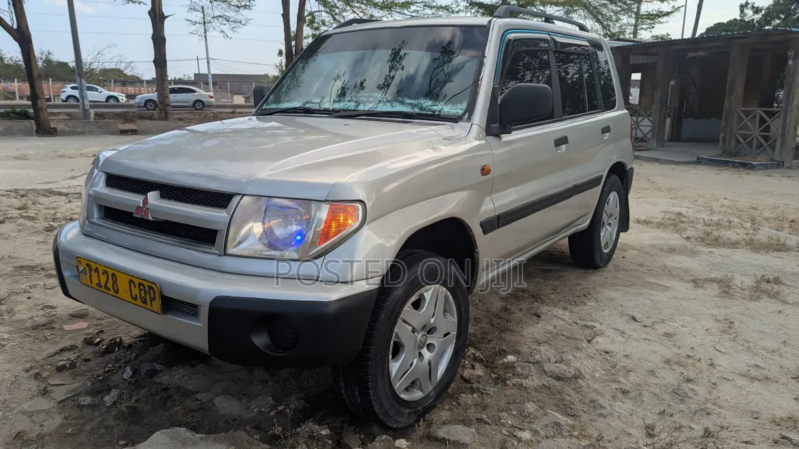 Mitsubishi Shogun 2001 Silver