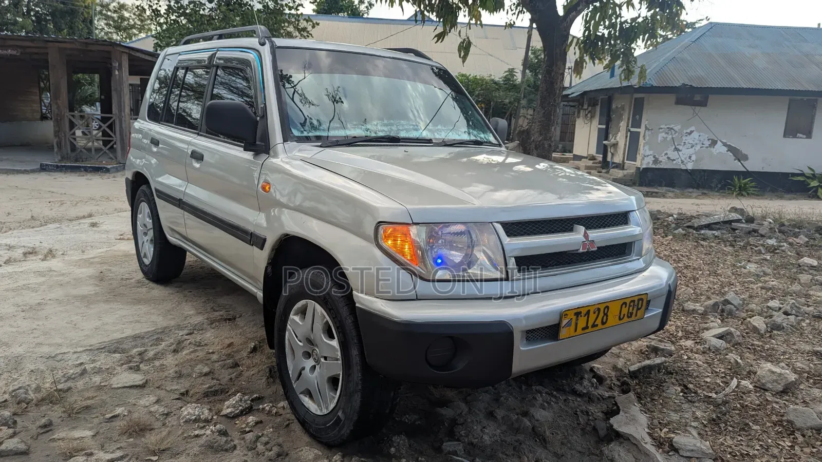 Mitsubishi Shogun 2001 Silver
