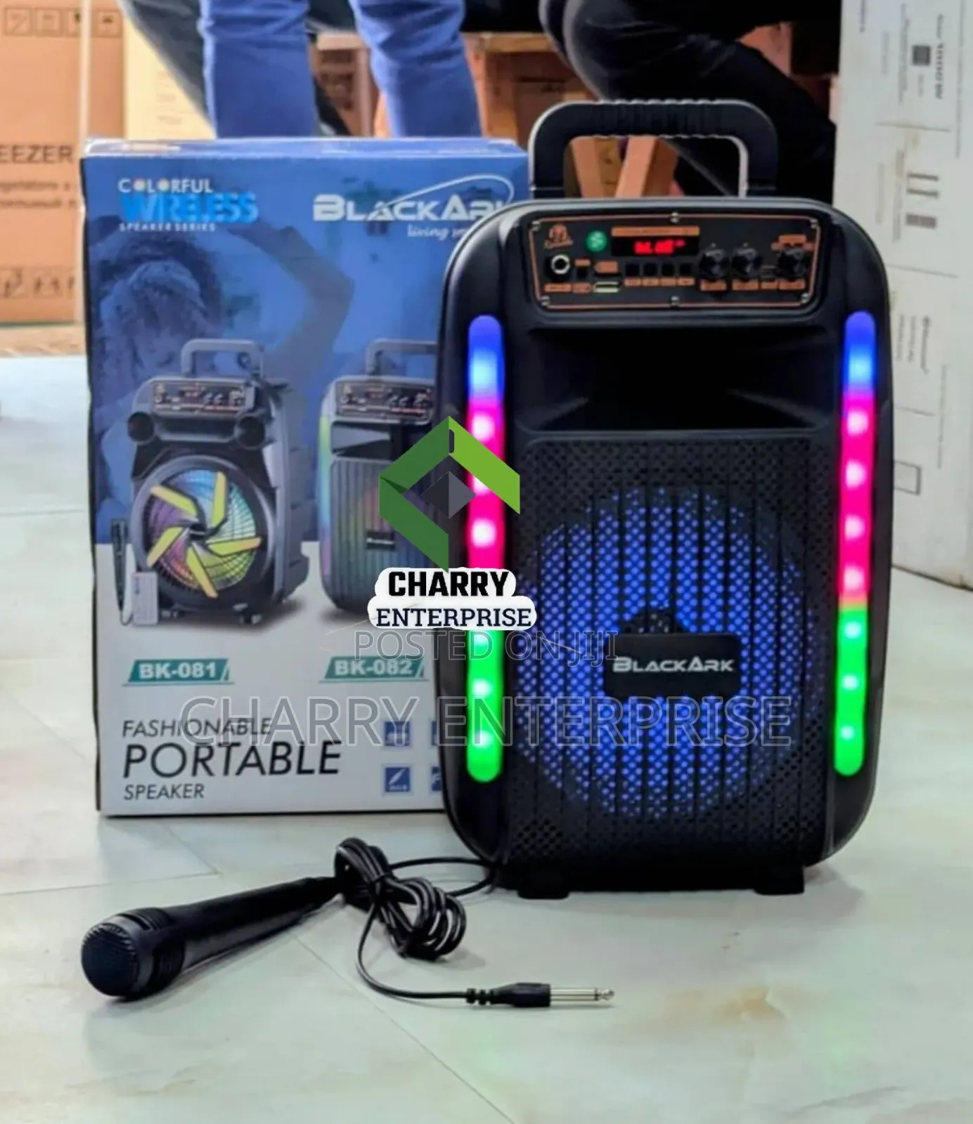 Blackark Portable Fashionable Speaker With Wired Mic 