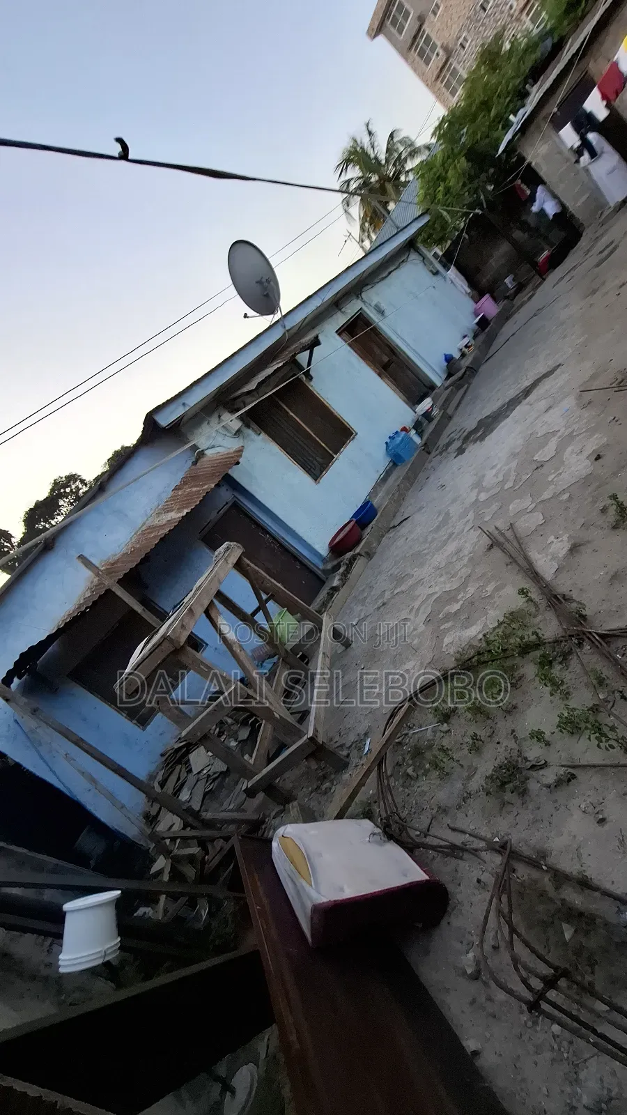 10bdrm Bungalow in Makumbusho Bus Stop, Kinondoni for sale