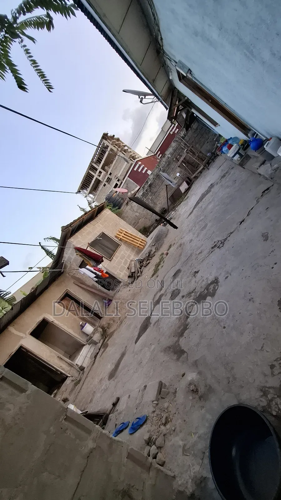 10bdrm Bungalow in Makumbusho Bus Stop, Kinondoni for sale