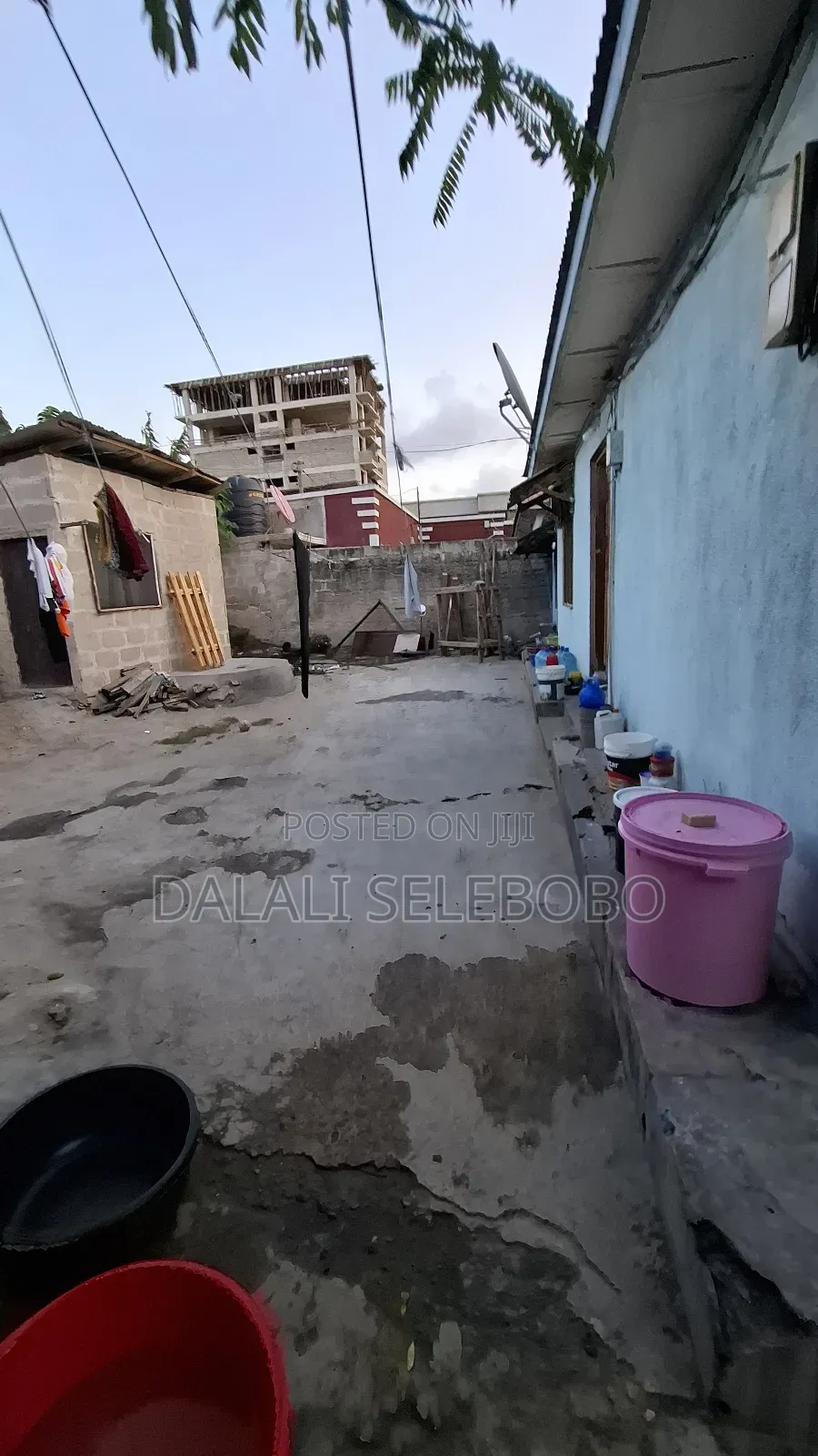10bdrm Bungalow in Makumbusho Bus Stop, Kinondoni for sale