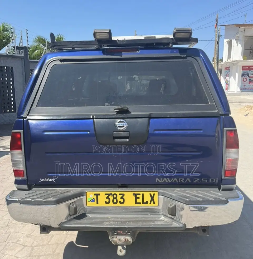 Nissan Navara 2003 Blue