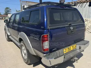 Nissan Navara 2003 Blue