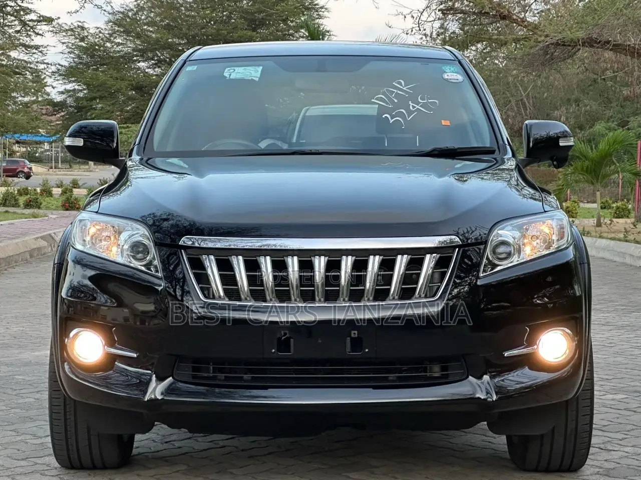 Toyota Vanguard 2012 Black