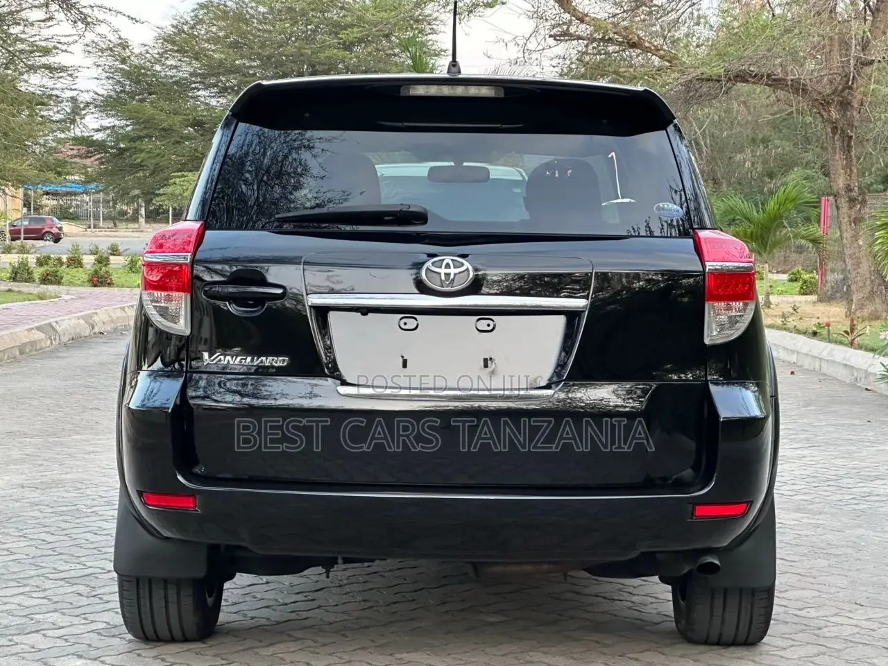 Toyota Vanguard 2012 Black