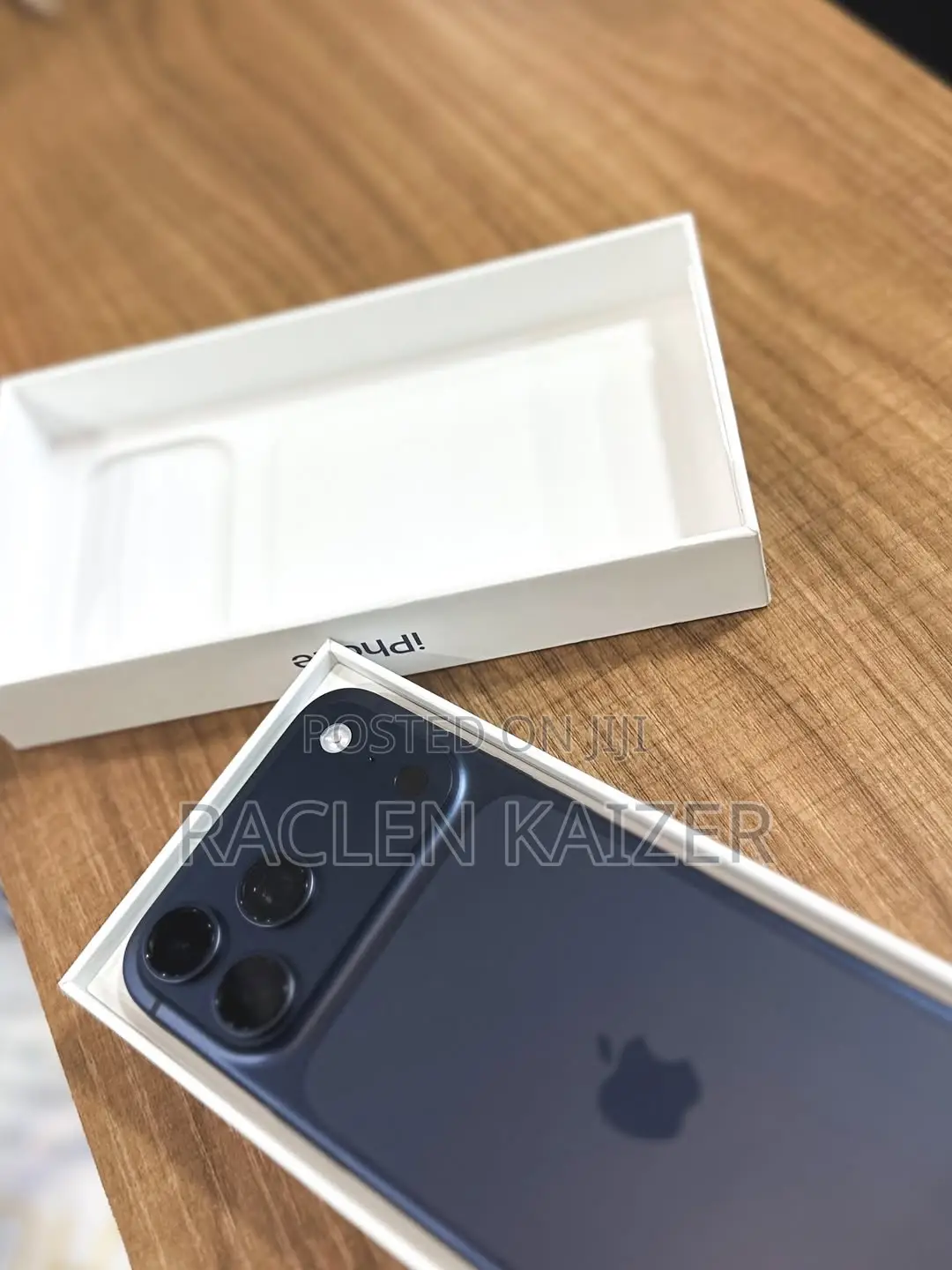 New Apple iPhone 17 Pro Max 256 GB Blue