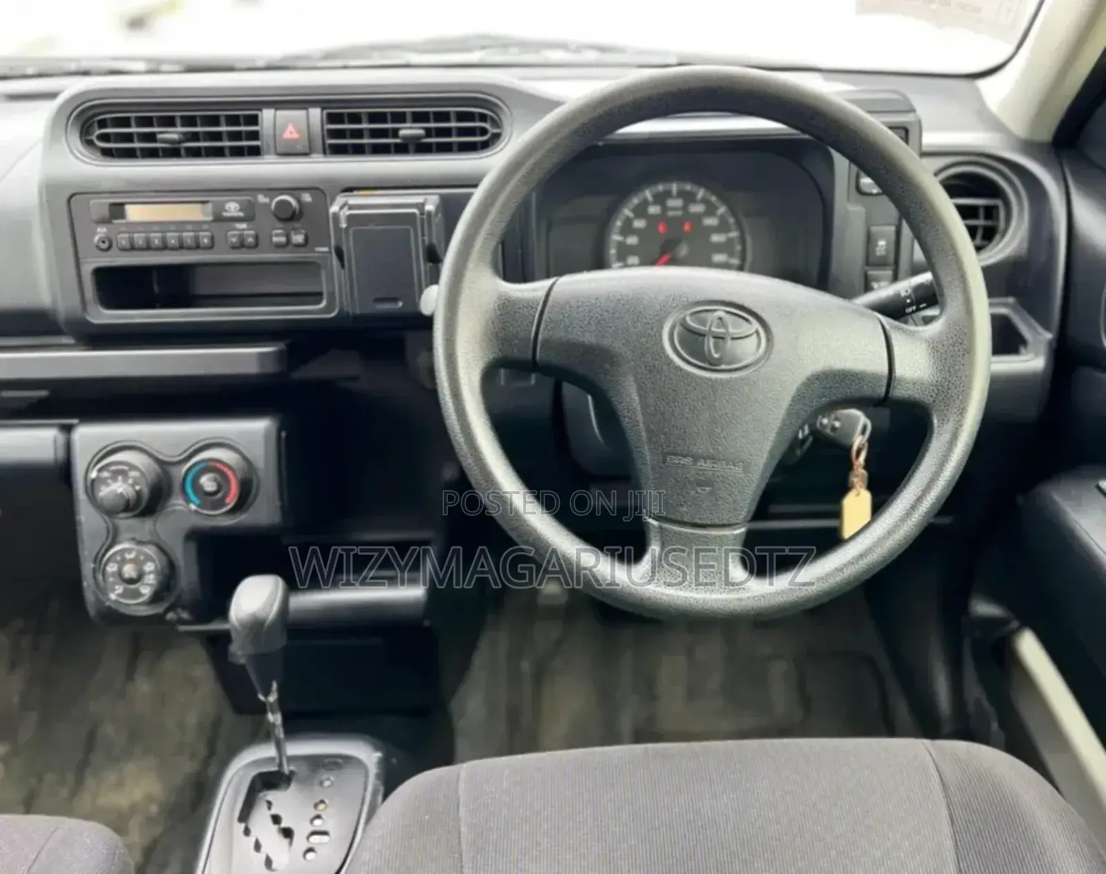 Toyota Probox 2016 Off white