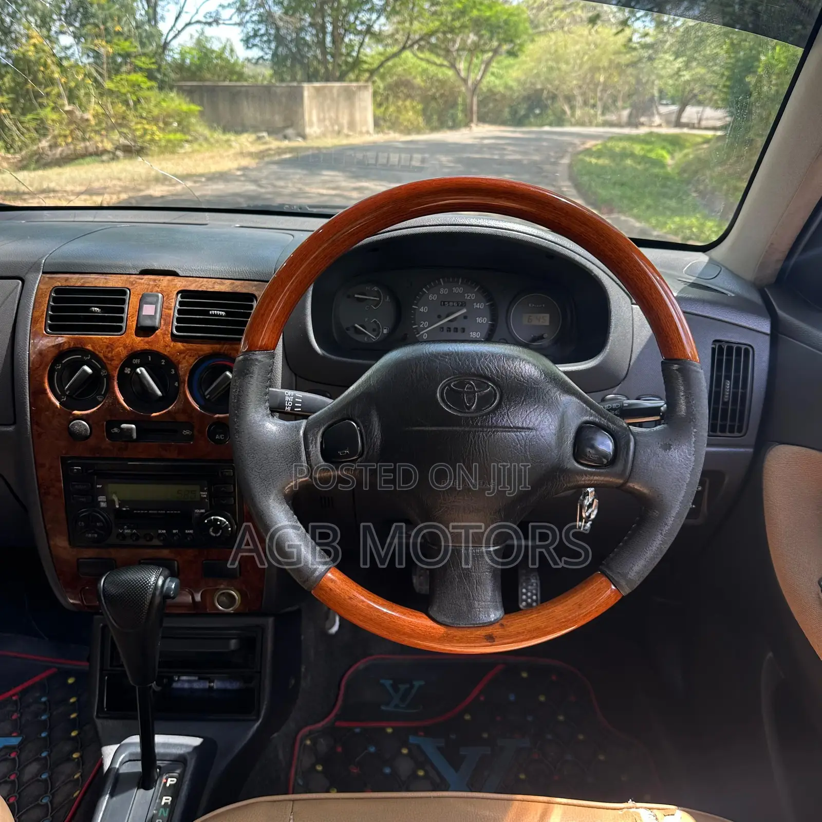 Toyota Duet 2004 Silver