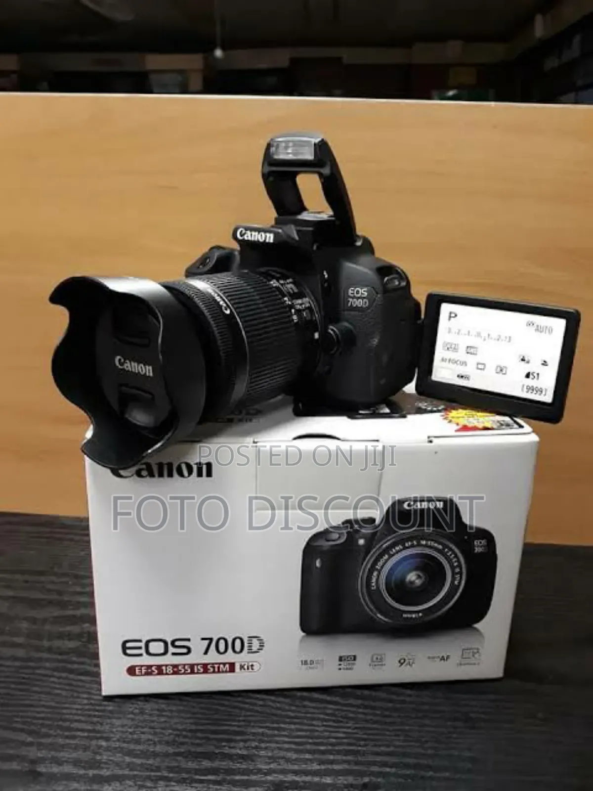 Canon Eos 700d Digital Camera With 18-55mm