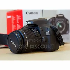 Canon Eos 550d Digital Camera With 18-55mm